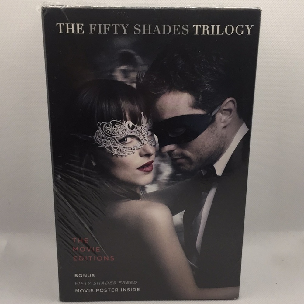 The Fifty Shades Trilogy 3 Volume Boxed Set The Movie Editions by E L Ja…